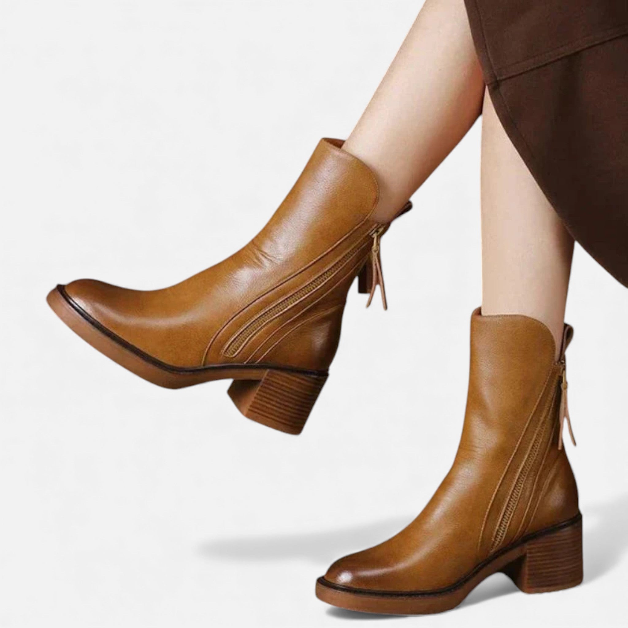 OldMoneyLook | Women’s Heritage Leather Heel Boot