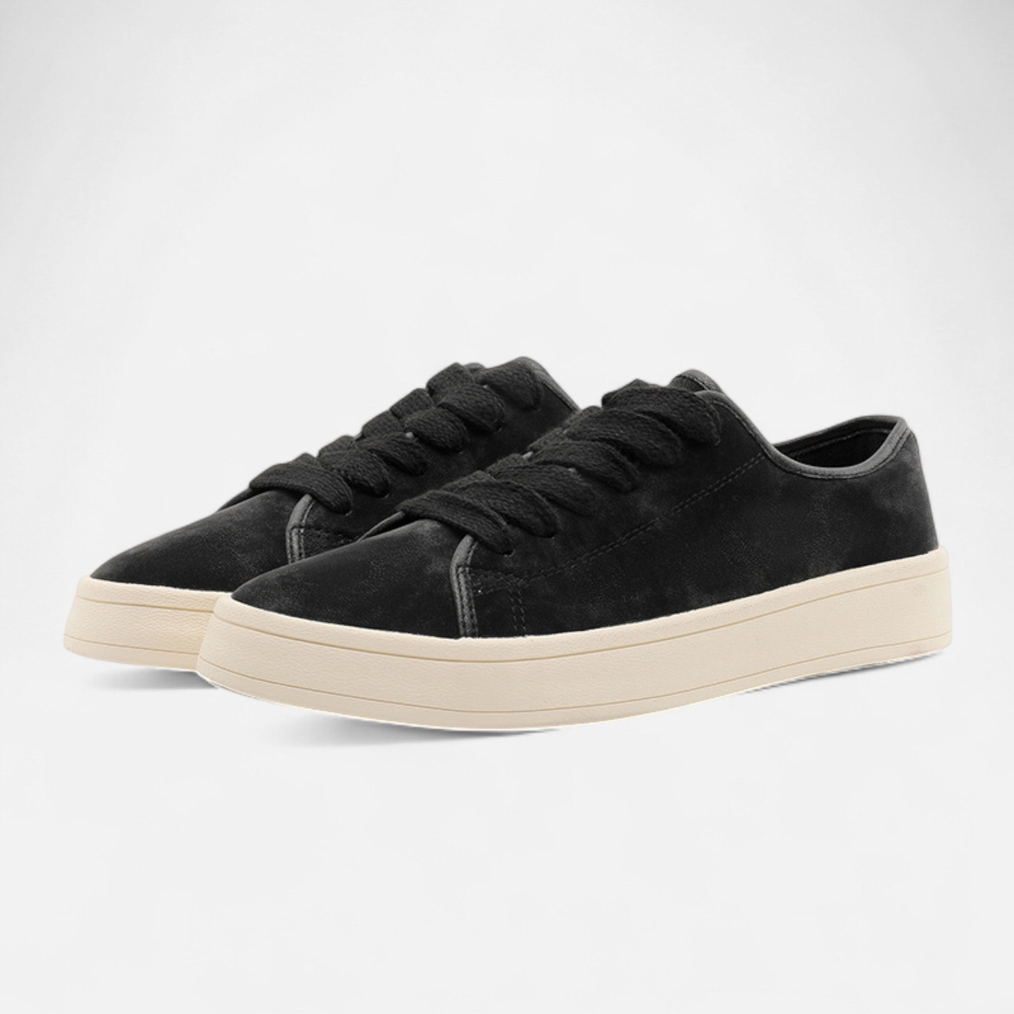 OldMoneyLook | Men’s Classic Suede Sneakers